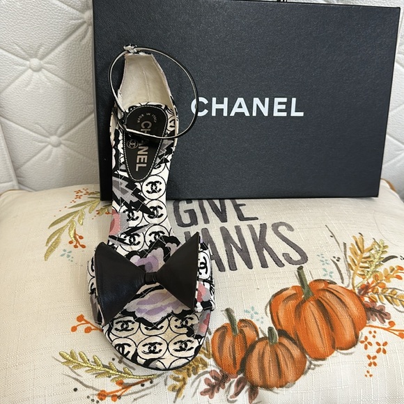 🌺🌺 CHANEL SANDALS SIZE 38.5 - Picture 5 of 10